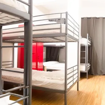 Jazz On Columbus Circle Hostel *