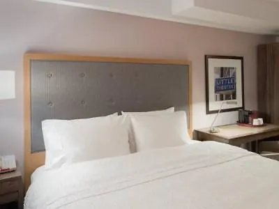 Hampton Madison Square Garden Hotel