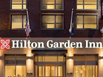 Hilton Garden - Times Square 3*