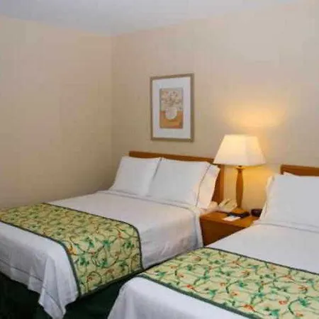 Fairfield By Marriott Laguardia Airport/flushing 3* New York
