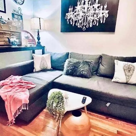 Apartment Manhattan -ues - *