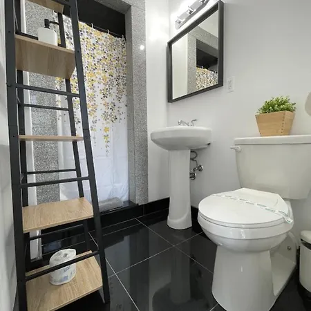 And The City, Empire State Building Apartment *