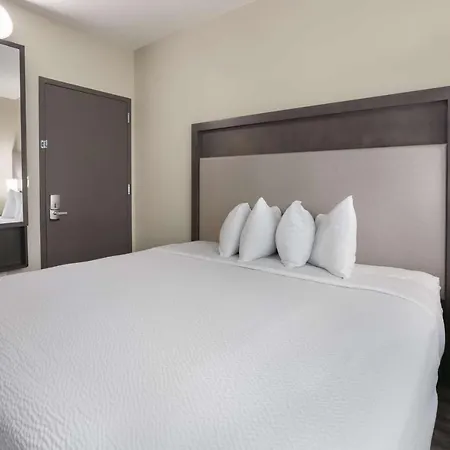Western Executive Residency Bronx Hotel