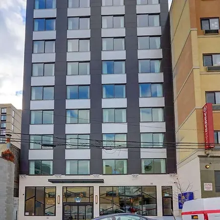 Microtel By Wyndham Long Island 3*