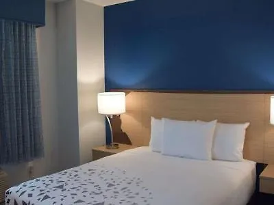 Hotel La Quinta Long Island 3*