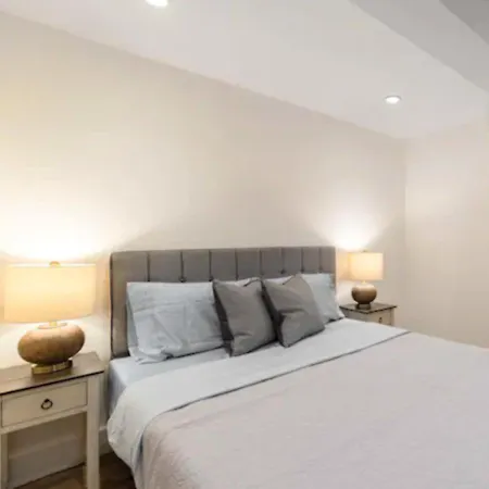 Modern With Strategic Location In New York
