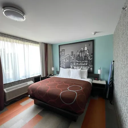 Hotel Super 8 By Wyndham Brooklyn Williamsburg 2*