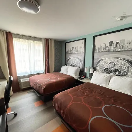 Super 8 By Wyndham Brooklyn Williamsburg Hotel
