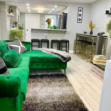 3 Bedroom Apartment New York
