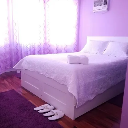 Homestay Maspeth House