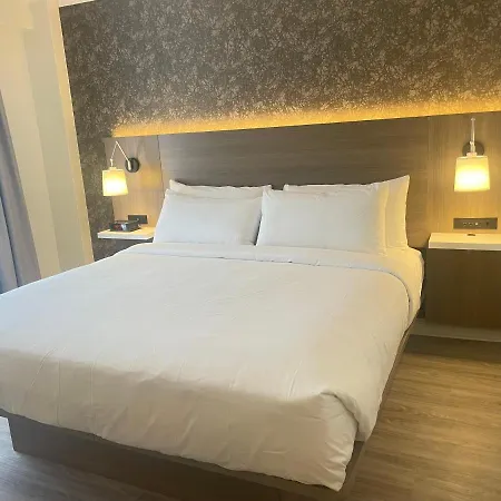 Garden & - Jfk Hotel 3*