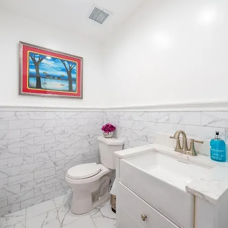 Apartment Lovely 2 Bedroom In The Hearts Of Crown Heights