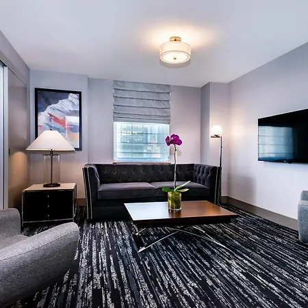Fairfield By Marriott Manhattan Times Square 4*