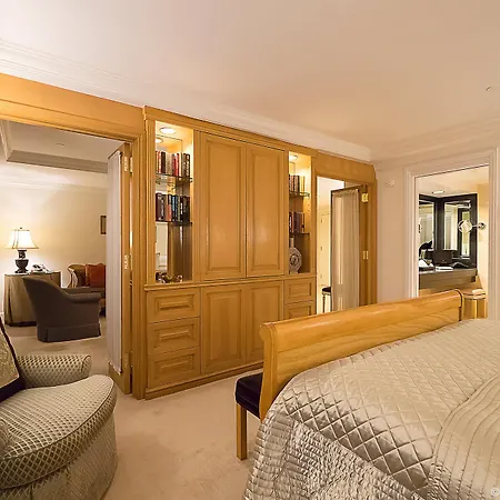 The Michelangelo 4* New York
