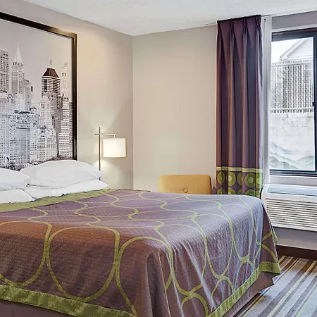 Super 8 By Wyndham Jamaica North Conduit Hotel New York