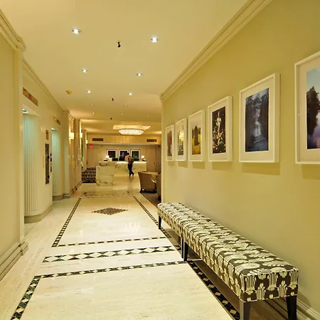 Lombardy Aparthotel 4*