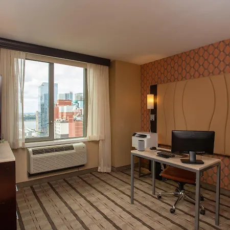 - Times Square By Ihg Hotel 3*