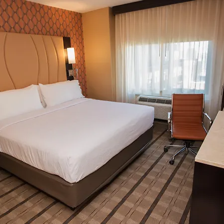 - Times Square By Ihg Hotel 3*