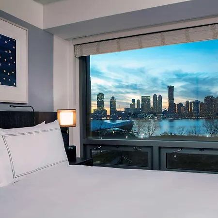 Conrad Downtown Hotel 5*