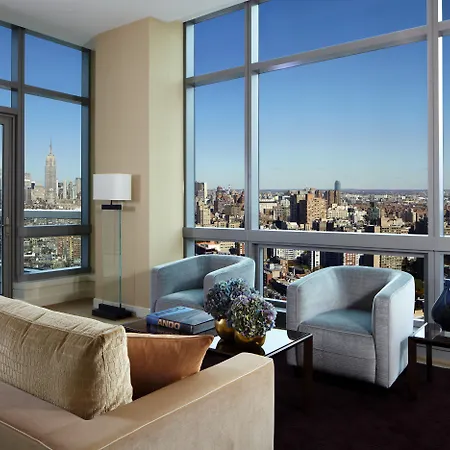 Hotel The Dominick