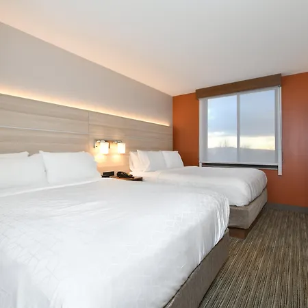 Country & By Radisson, Staten Island Hotel 3*