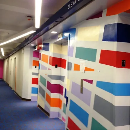 Hostel West Side Ymca *