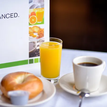 Hotel New York-jfk Airport Area, An Ihg New York