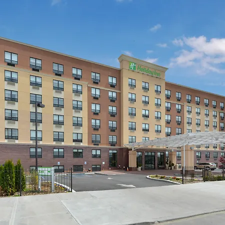 Hotel New York-jfk Airport Area, An Ihg 3*