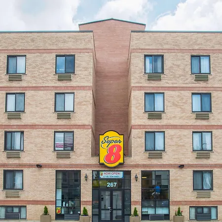 Super 8 By Wyndham Brooklyn / Park Slope 3*