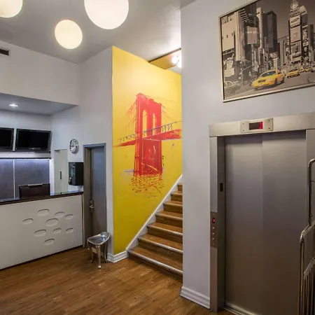 Super 8 By Wyndham Brooklyn / Park Slope Hotel New York