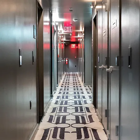 Night By Sb At Times Square Hotel