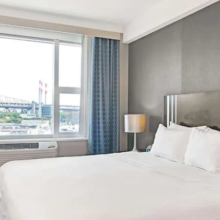 Hotel Wyndham Garden Long Island New York