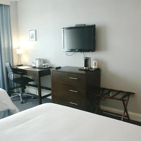 Wyndham Garden Long Island Hotel New York