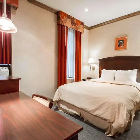 Clarion Park Avenue Hotel