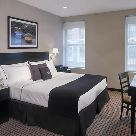 Oyo Times Square Hotel