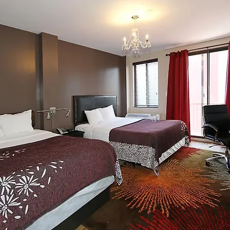 Hotel Vetiver / Manhattan Skyline New York