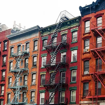 Sanctuary Nyc Retreats Guest house