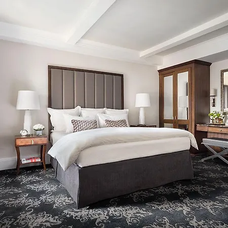 Hotel The Surrey, A Corinthia 5*