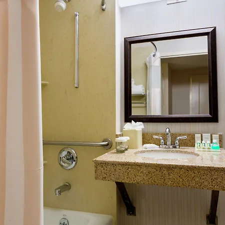 Hilton Garden Queens Jfk Hotel