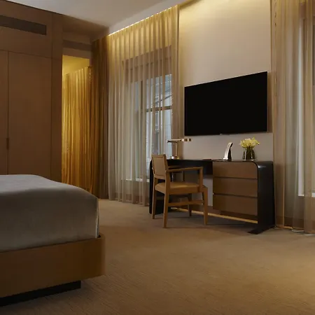 The Knickerbocker Hotel 5*