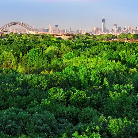 Hotel Hilton Garden New York/staten Island 3*