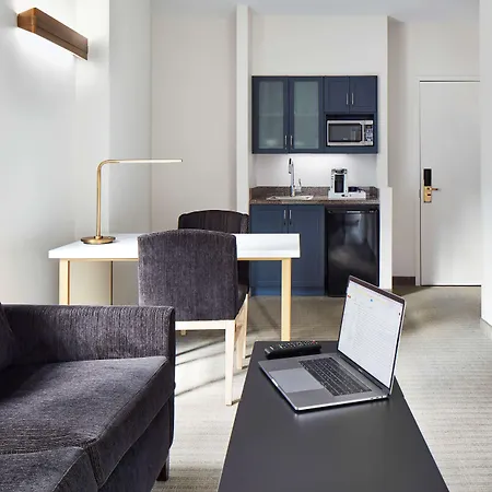 Radisson Street Hotel New York