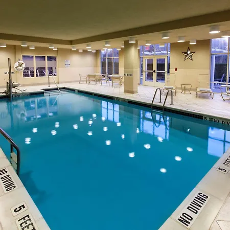 Hotel Hampton & Staten Island 3*