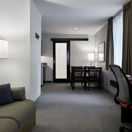Hotel Doubletree By Hilton Midtown Fifth Ave 4*