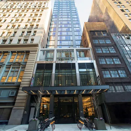 Arlo Nomad 4* New York