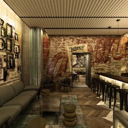 Arlo Nomad 4* New York