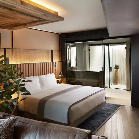 1 Brooklyn Bridge 5*