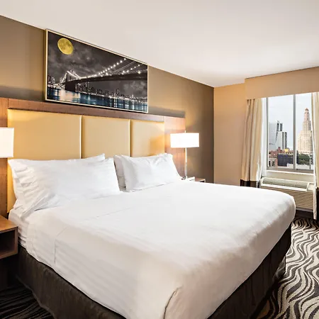 Hotel Express Brooklyn By Ihg 3*