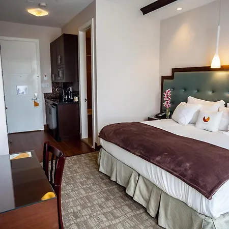 Aura Brooklyn Hotel 4*