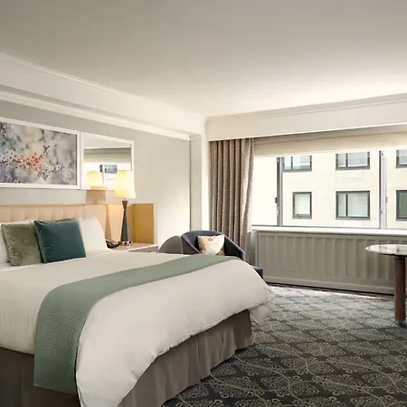 Hotel Loews Regency